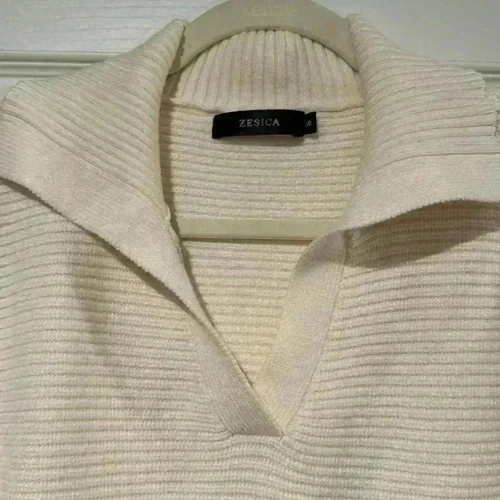 V Neck Long Sleeve Ribbed Knit Sweater - Picture 3 of 3